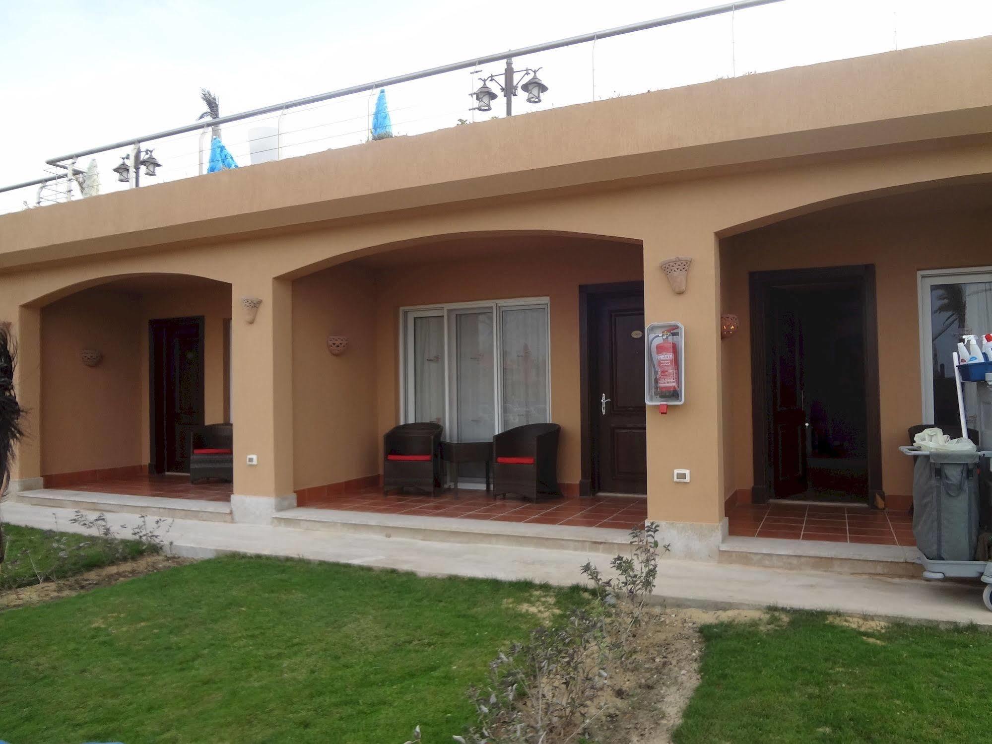 Porto Matrouh Beach Resort Mersa Matruh Zewnętrze zdjęcie